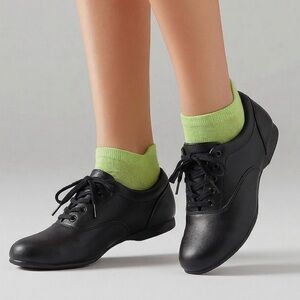 Classic Black Shoes (Unisex) men’s size:9
women’s size:11